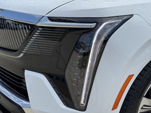 New 2025 Cadillac Escalade IQ Luxury 1 image 8