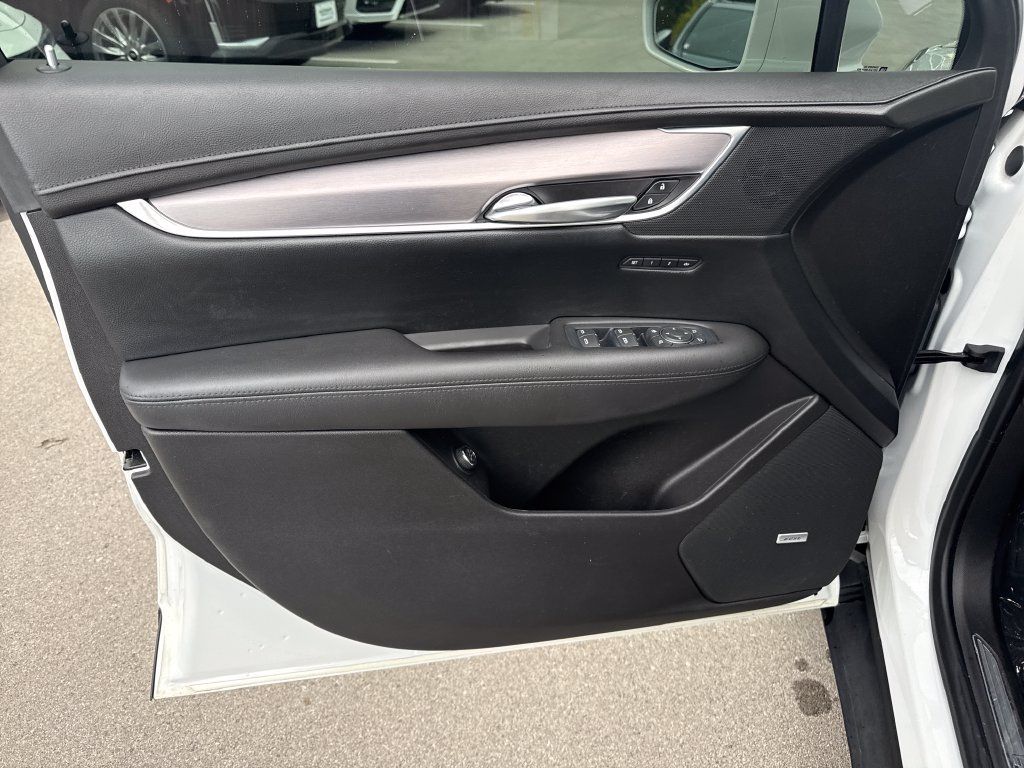 Used 2018 Cadillac XT5 Premium Luxury FWD image 14