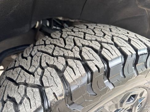 Used 2024 Chevrolet Silverado 2500 High Country w/ Technology Package image 28