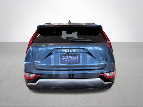 Used 2023 Kia Niro FWD image 8