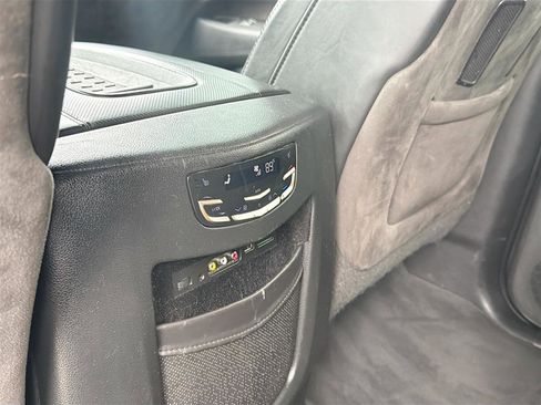 Used 2016 Cadillac Escalade ESV Platinum image 28