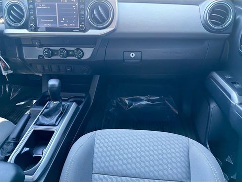 Used 2021 Toyota Tacoma SR5 w/ SR5 Appearance Package (SM) image 17