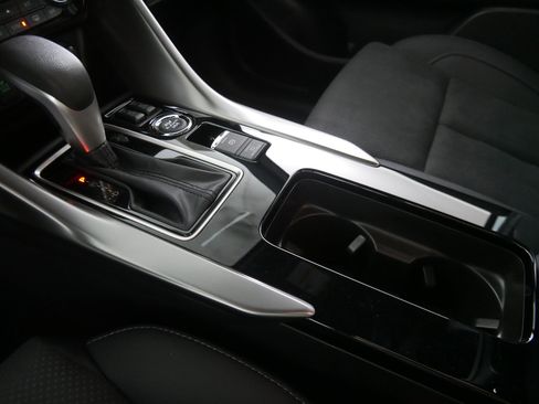 New 2025 Mitsubishi Eclipse Cross Black Edition image 6