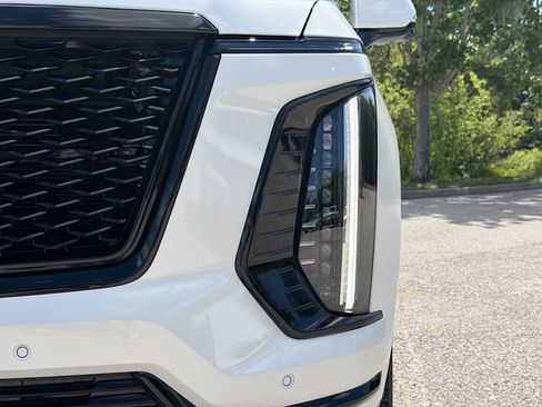 Used 2025 Cadillac Escalade Sport w/ Touring Package AWD/4WD image 9