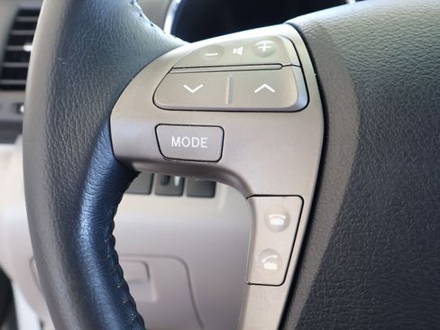 Used 2009 Toyota Highlander Limited image 25