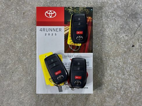 Certified 2025 Toyota 4Runner TRD Off-Road AWD/4WD image 35