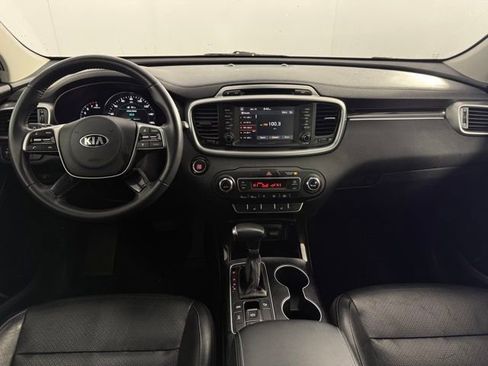 Used 2019 Kia Sorento EX image 25