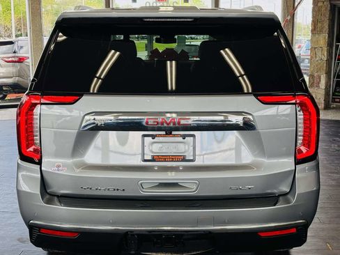 Used 2024 GMC Yukon SLT w/ SLT Luxury Package AWD/4WD image 13