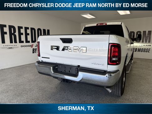 Used 2025 RAM 2500 Big Horn AWD/4WD image 5