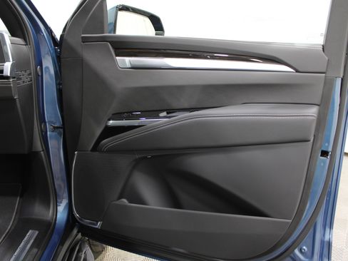 New 2026 Cadillac Escalade 4WD image 37