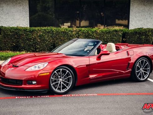 Used 2013 Chevrolet Corvette 427 w/ 1SB Preferred Equipment Group RWD image 43
