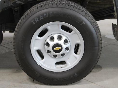 Used 2024 Chevrolet Silverado 2500 W/T w/ WT Convenience Package AWD/4WD image 18