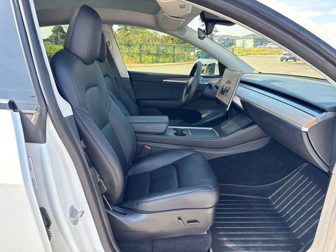 Used 2022 Tesla Model Y Performance AWD/4WD image 10