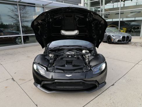 Used 2019 Aston Martin V8 Vantage Coupe image 43