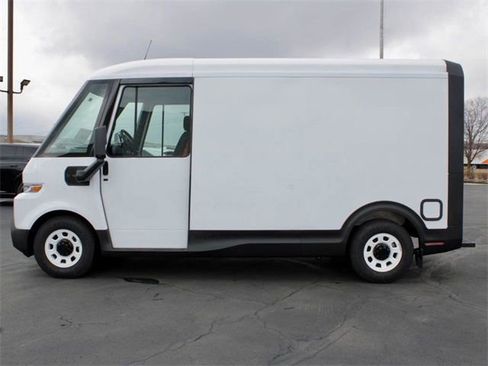 New 2025 Chevrolet Brightdrop 400 image 2