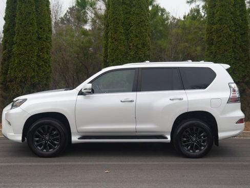 Used 2023 Lexus GX 460 Premium image 4