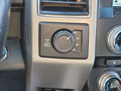 Used 2017 Ford F150 Lariat w/ Equipment Group 502A Luxury AWD/4WD image 21