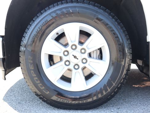 Used 2021 Chevrolet Silverado 1500 LT RWD image 11