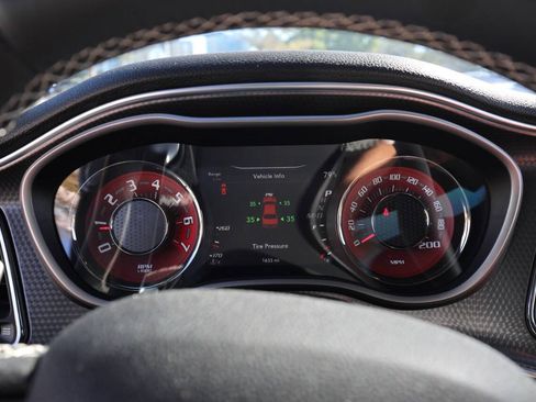 Used 2015 Dodge Challenger SRT Hellcat RWD image 78