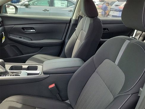 New 2025 Nissan Sentra SV image 7