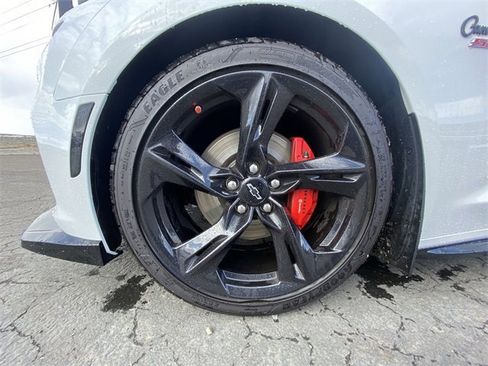 Used 2023 Chevrolet Camaro SS image 10