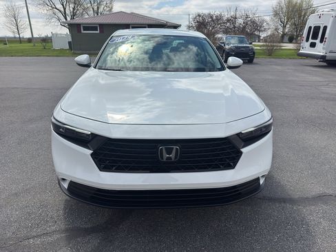 Used 2024 Honda Accord EX image 3