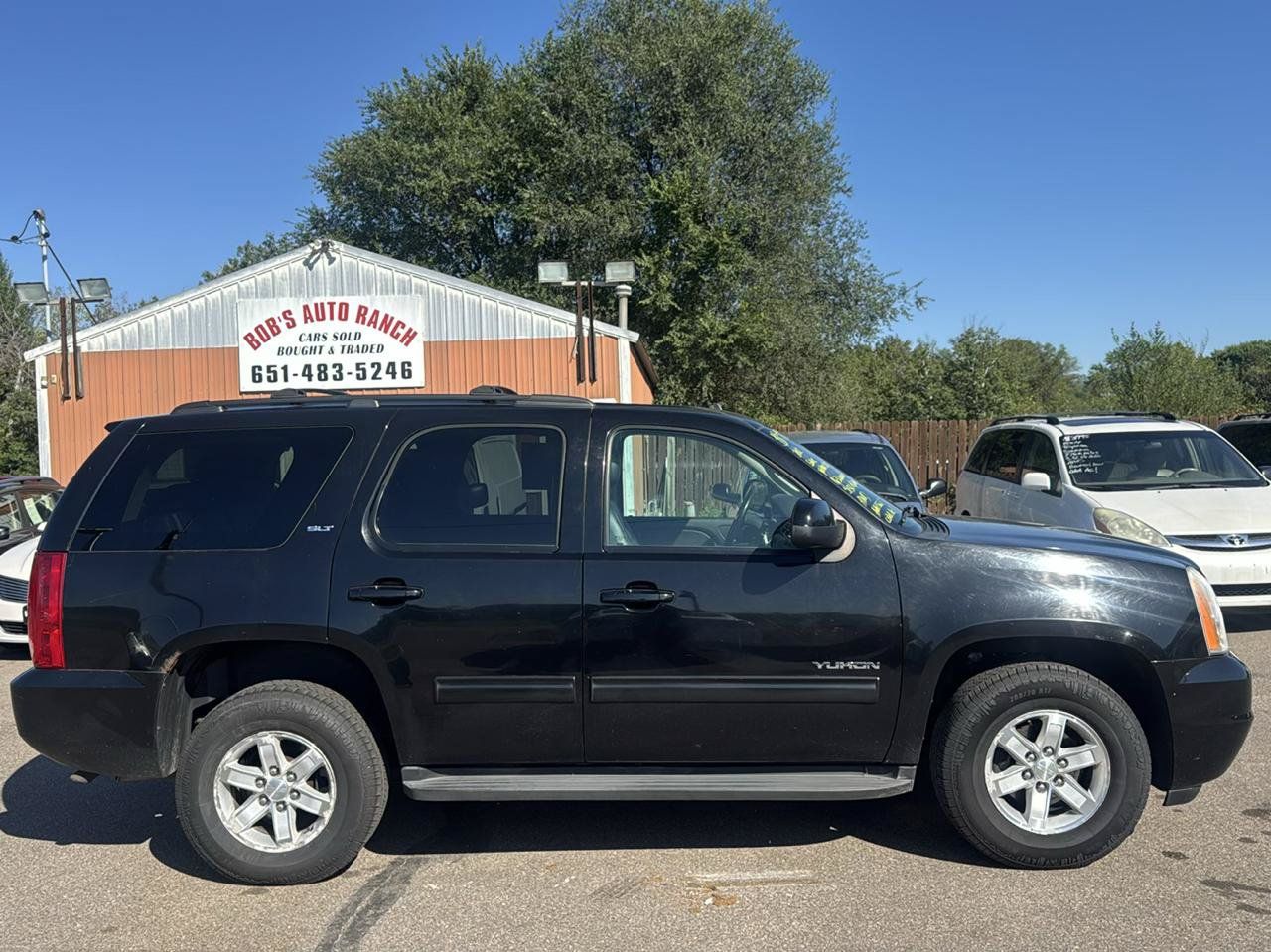 Used 2012 GMC Yukon SLT w/ SLT-2 Equipment Package AWD/4WD image 4