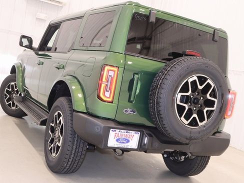 New 2025 Ford Bronco Outer Banks image 30