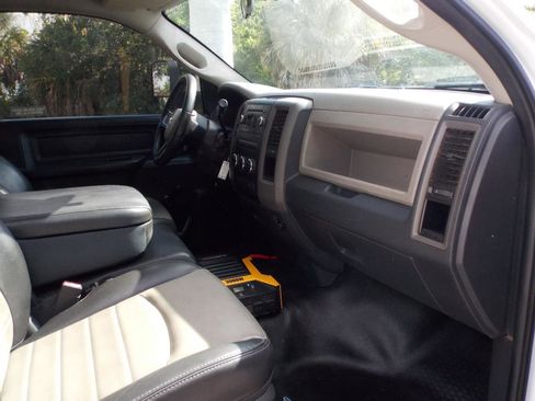 Used 2011 RAM 3500 ST RWD image 6
