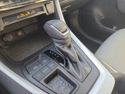 Used 2023 Toyota RAV4 XLE Premium image 24