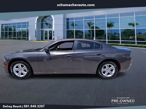 Certified 2022 Dodge Charger SXT RWD image 4