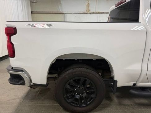 Used 2025 Chevrolet Silverado 1500 LT AWD/4WD image 5