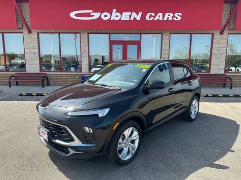 Used 2024 Buick Encore GX Preferred FWD image 1