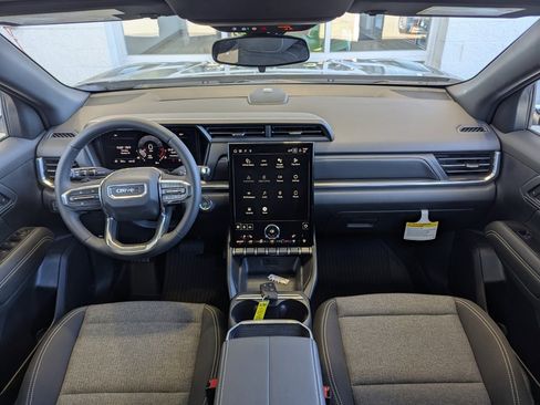 New 2026 GMC Terrain Elevation w/ LPO, Floor Liner Package image 16