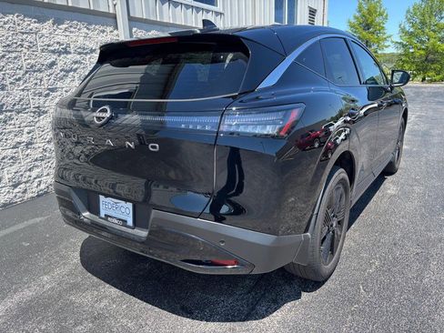 Used 2025 Nissan Murano SV FWD image 3