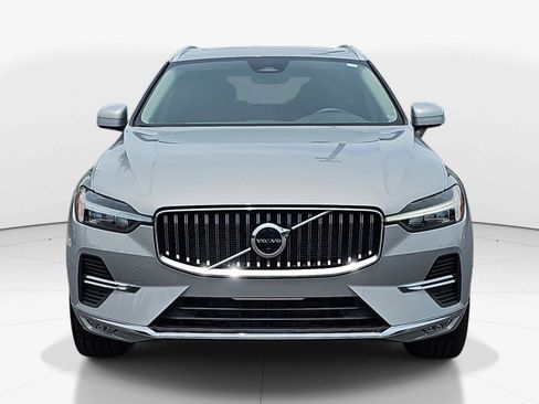 Used 2023 Volvo XC60 B5 Plus w/ Protection Package Premier FWD image 9