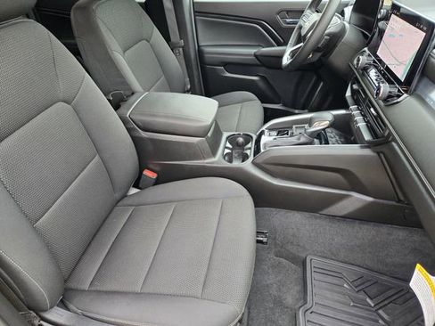 Used 2023 Chevrolet Colorado LT image 15