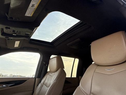 Used 2018 Cadillac Escalade ESV Platinum AWD/4WD image 34
