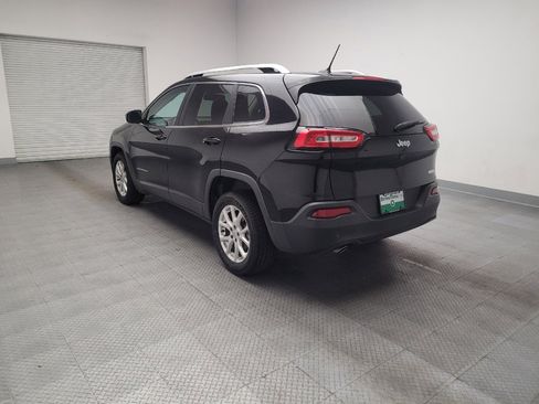Used 2018 Jeep Cherokee Latitude image 5