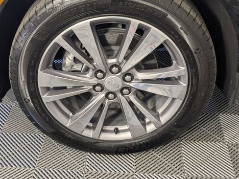 Used 2025 Cadillac XT5 Premium Luxury image 8