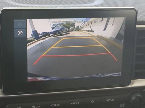 Used 2025 Hyundai Venue SEL FWD image 19