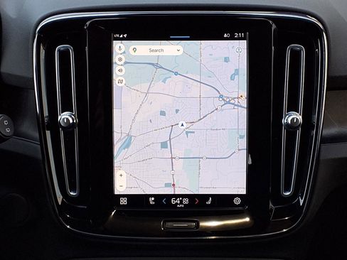 Certified 2023 Volvo XC40 Recharge Ultimate image 16