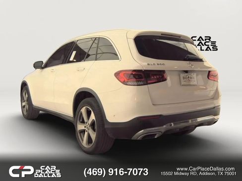 Used 2022 Mercedes-Benz GLC 300 w/ Premium Package Lite image 4
