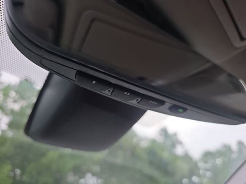 Used 2018 Toyota RAV4 Limited w/ Advanced Technology Package FWD image 35