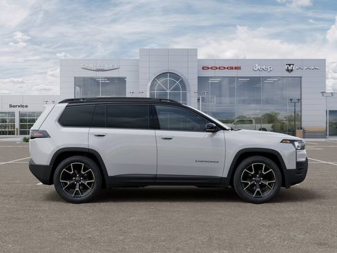 New 2026 Jeep Cherokee Overland w/ Trailer Tow Group AWD/4WD image 21