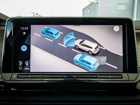 New 2026 Volkswagen Atlas SE FWD image 45