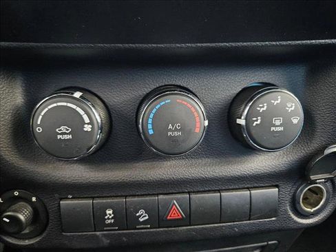 Used 2016 Jeep Wrangler Unlimited Sport w/ Quick Order Package 24S image 21