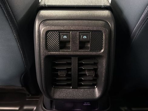 Used 2025 Ford Bronco Heritage Edition AWD/4WD image 35