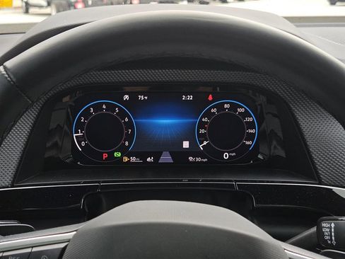 Used 2024 Volkswagen Atlas Cross Sport SEL Premium R-Line image 21