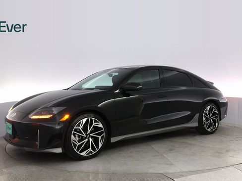 Used 2023 Hyundai Ioniq 6 Limited image 15